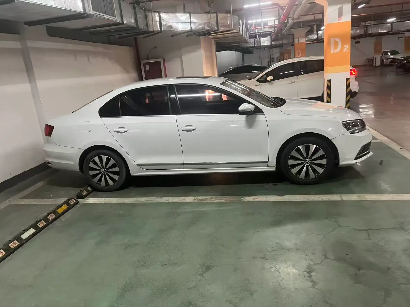 2018 VOLKSWAGEN SAGITAR thumbnail 3