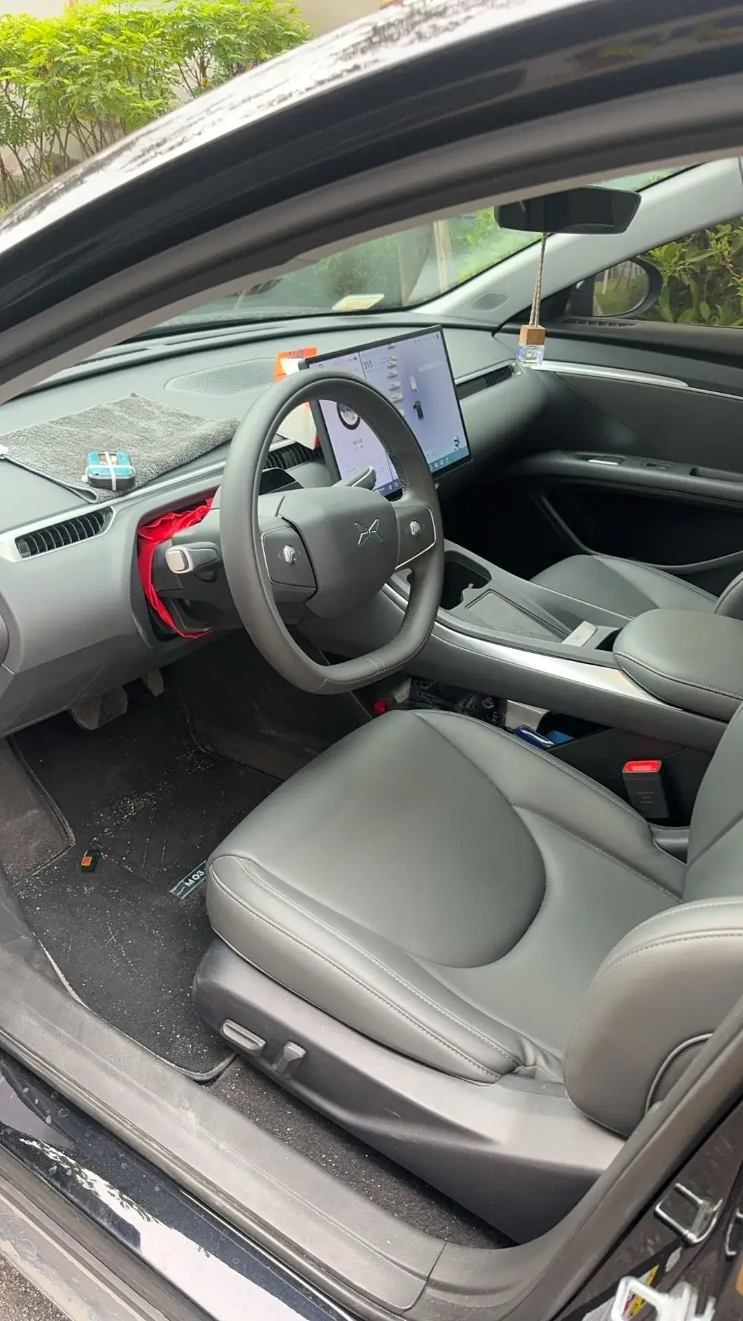 2024 XPENG MONA thumbnail 2