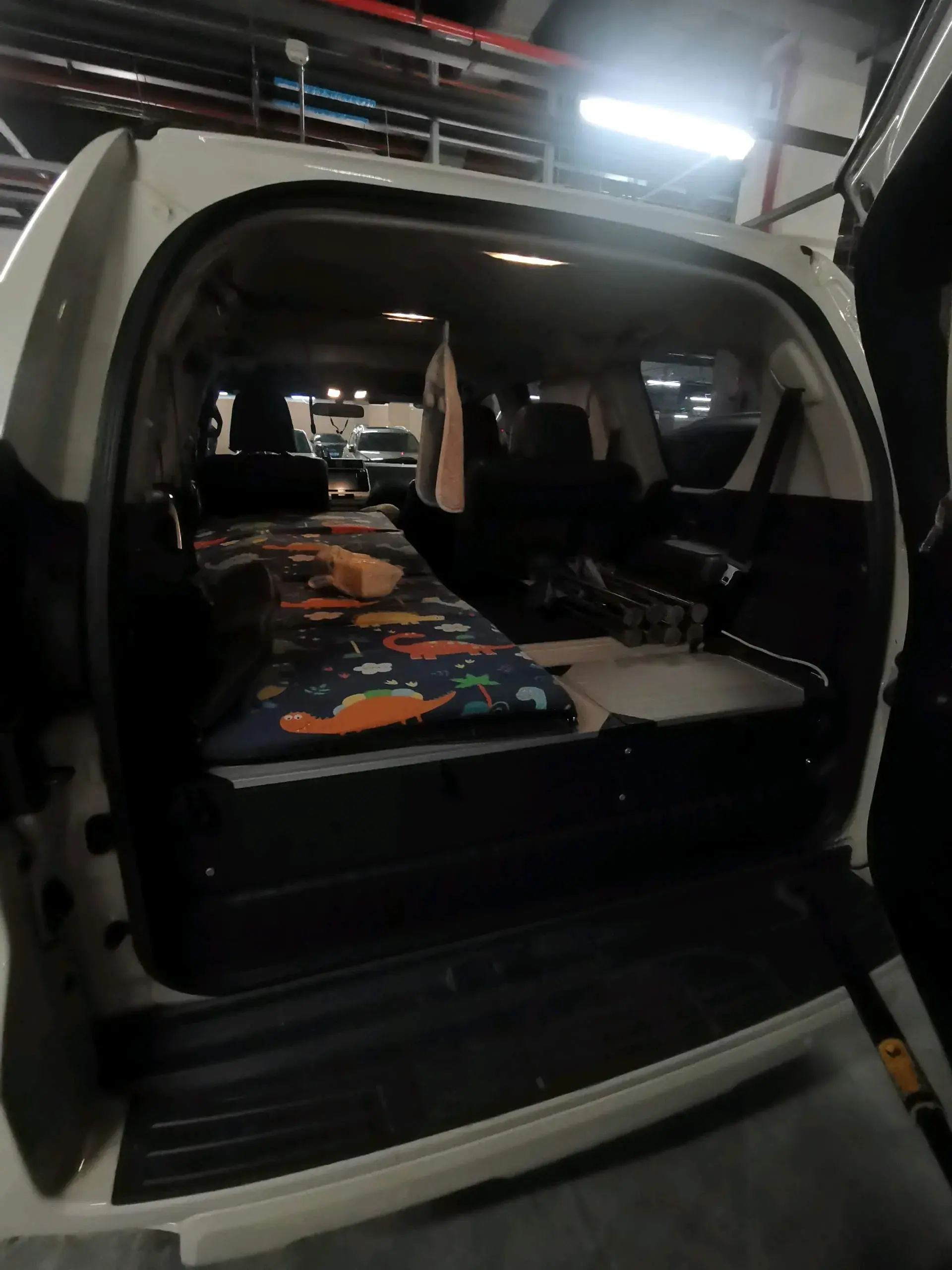 2018 TOYOTA LAND thumbnail 2