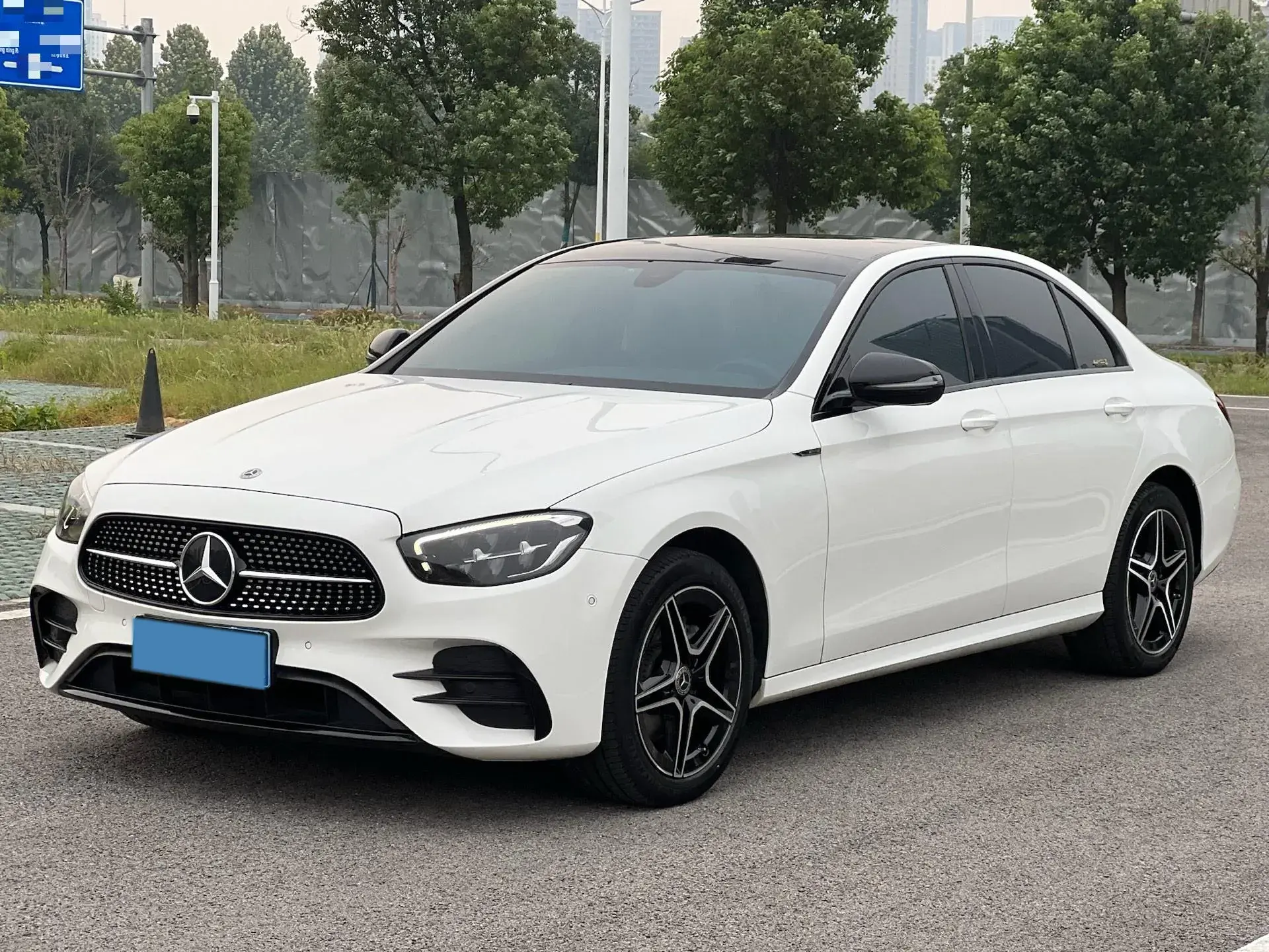 2021 MERCEDES-BENZ E view 1