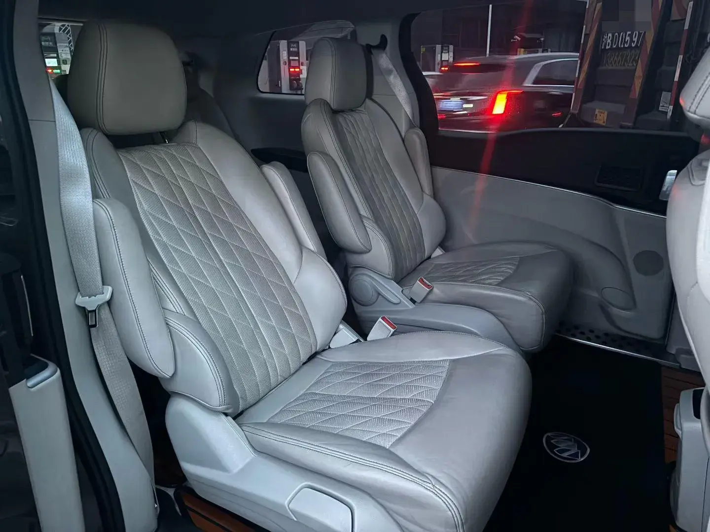 2021 BUICK GL8 thumbnail 4