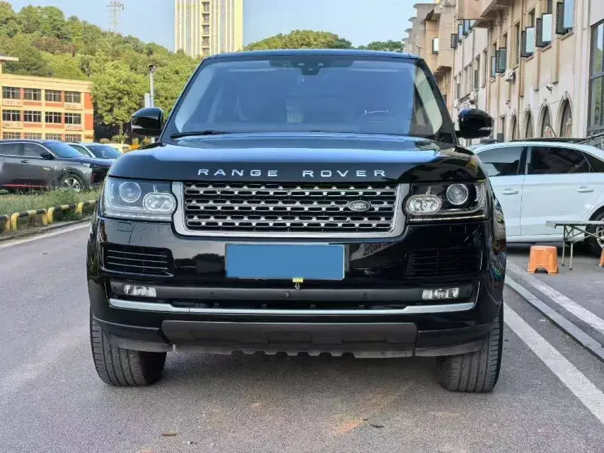 2017 LAND ROVER thumbnail 3