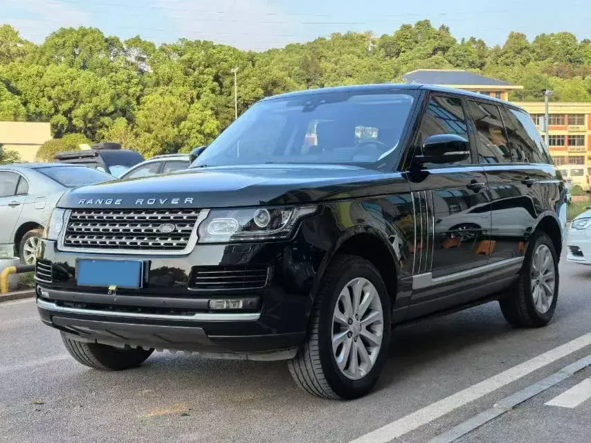 2017 LAND ROVER view 1