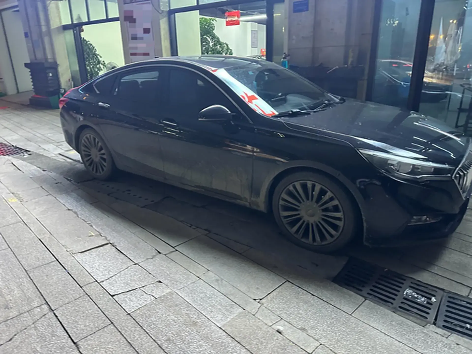 2020 HONGQI H5 thumbnail 2