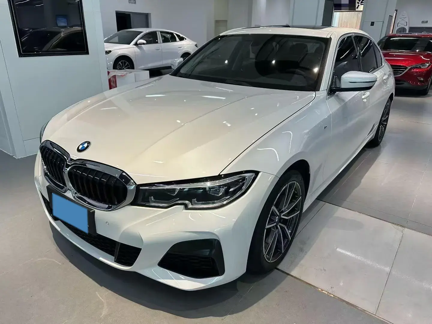2021 BMW 3 view 1