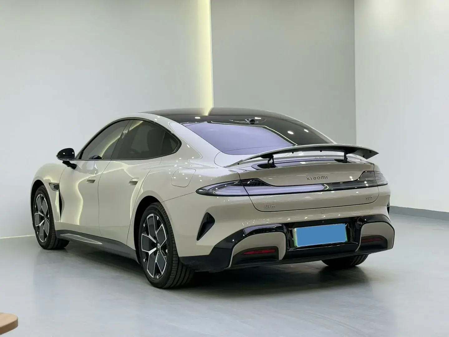 2024 MI SU7 thumbnail 4