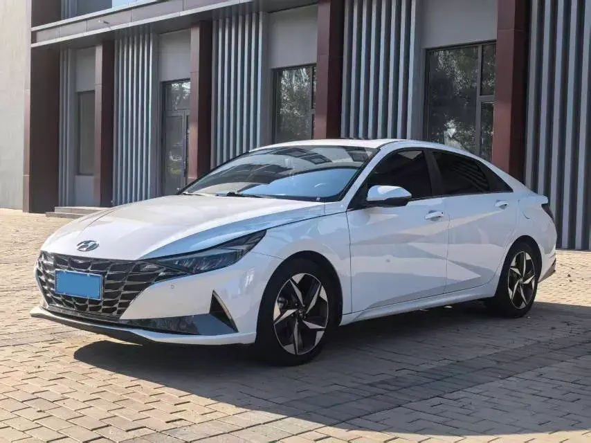 2021 HYUNDAI ELANTRA view 1