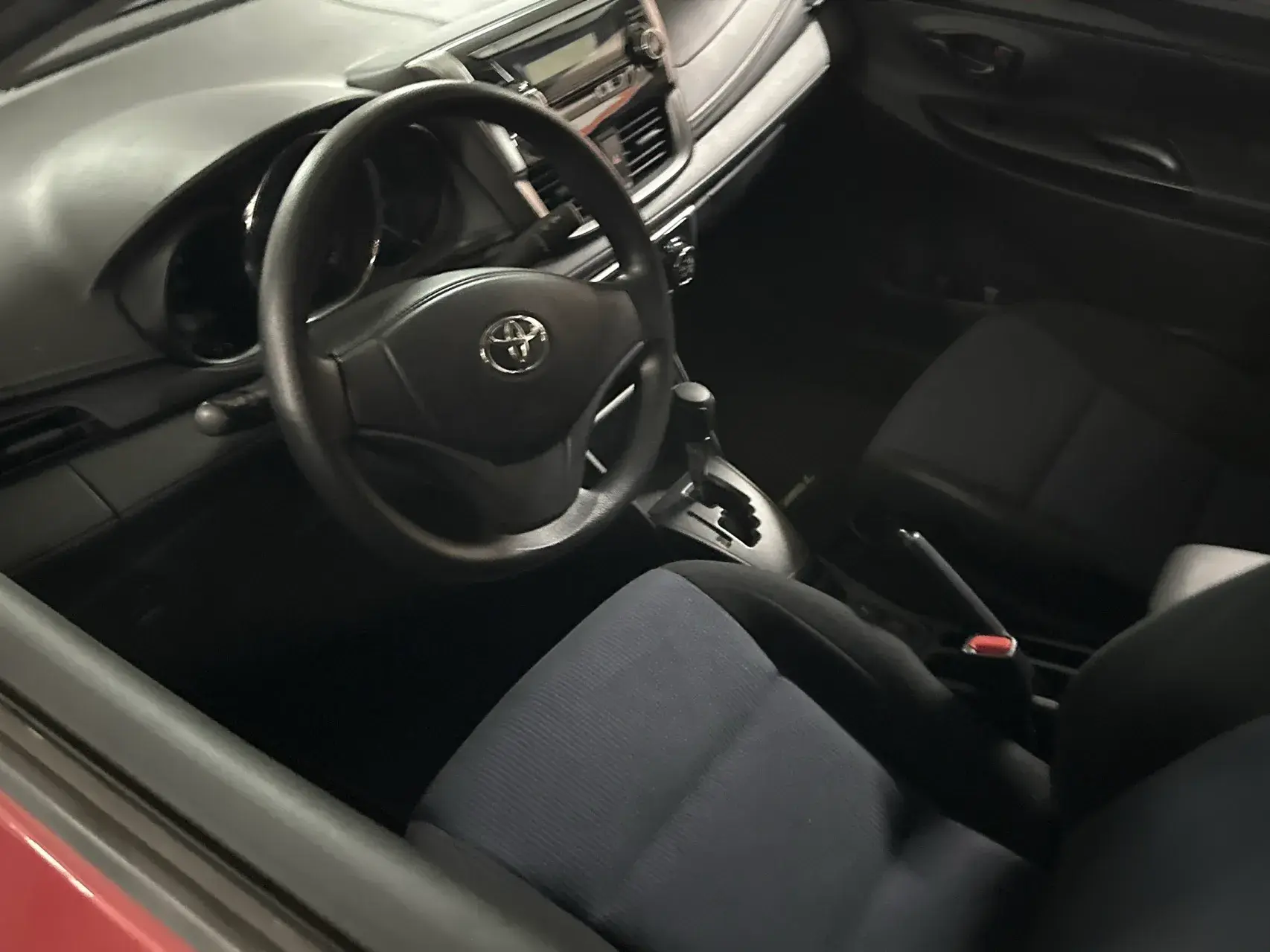 2017 TOYOTA YARIS thumbnail 3
