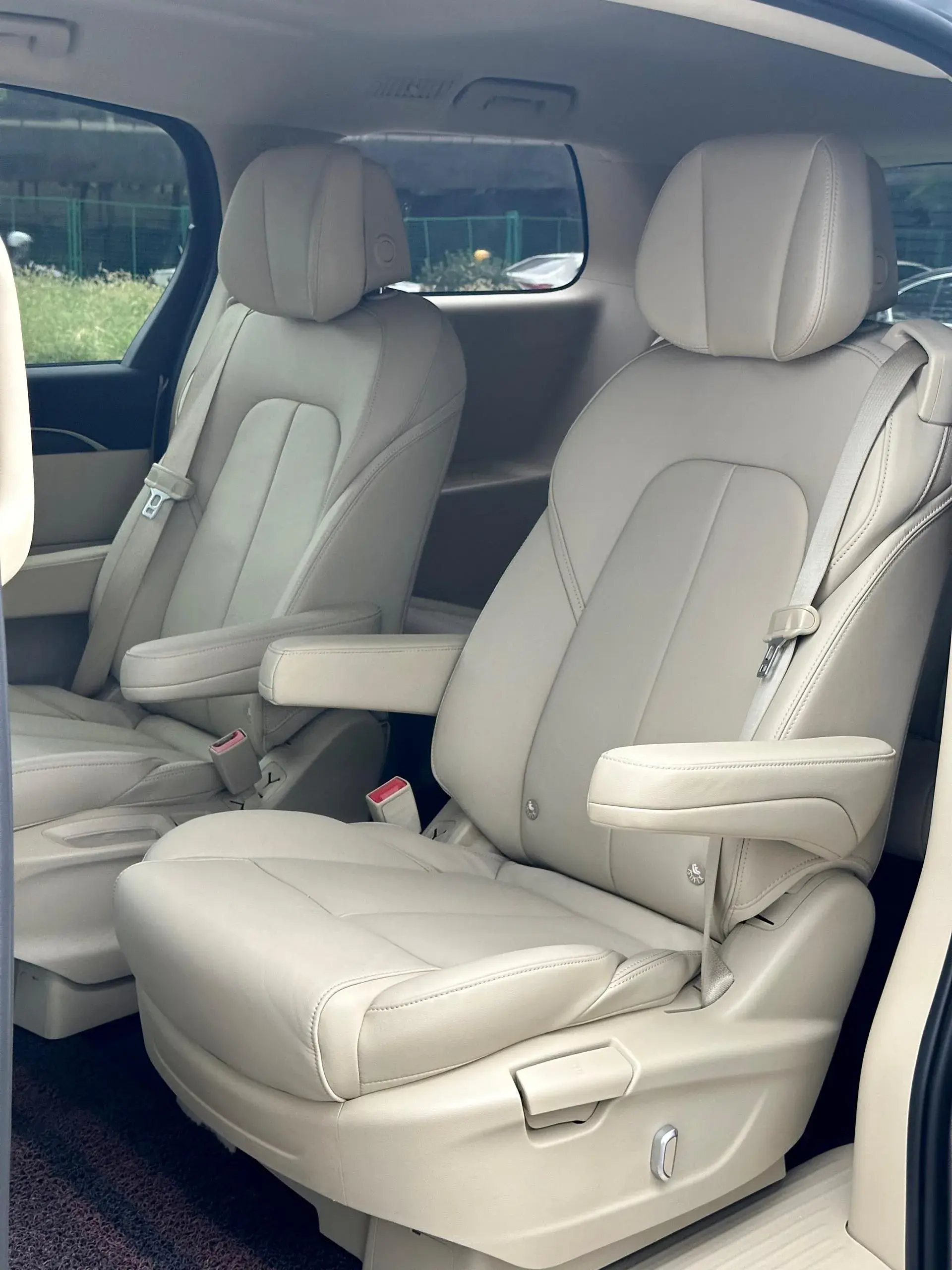 2023 BUICK GL8 thumbnail 4