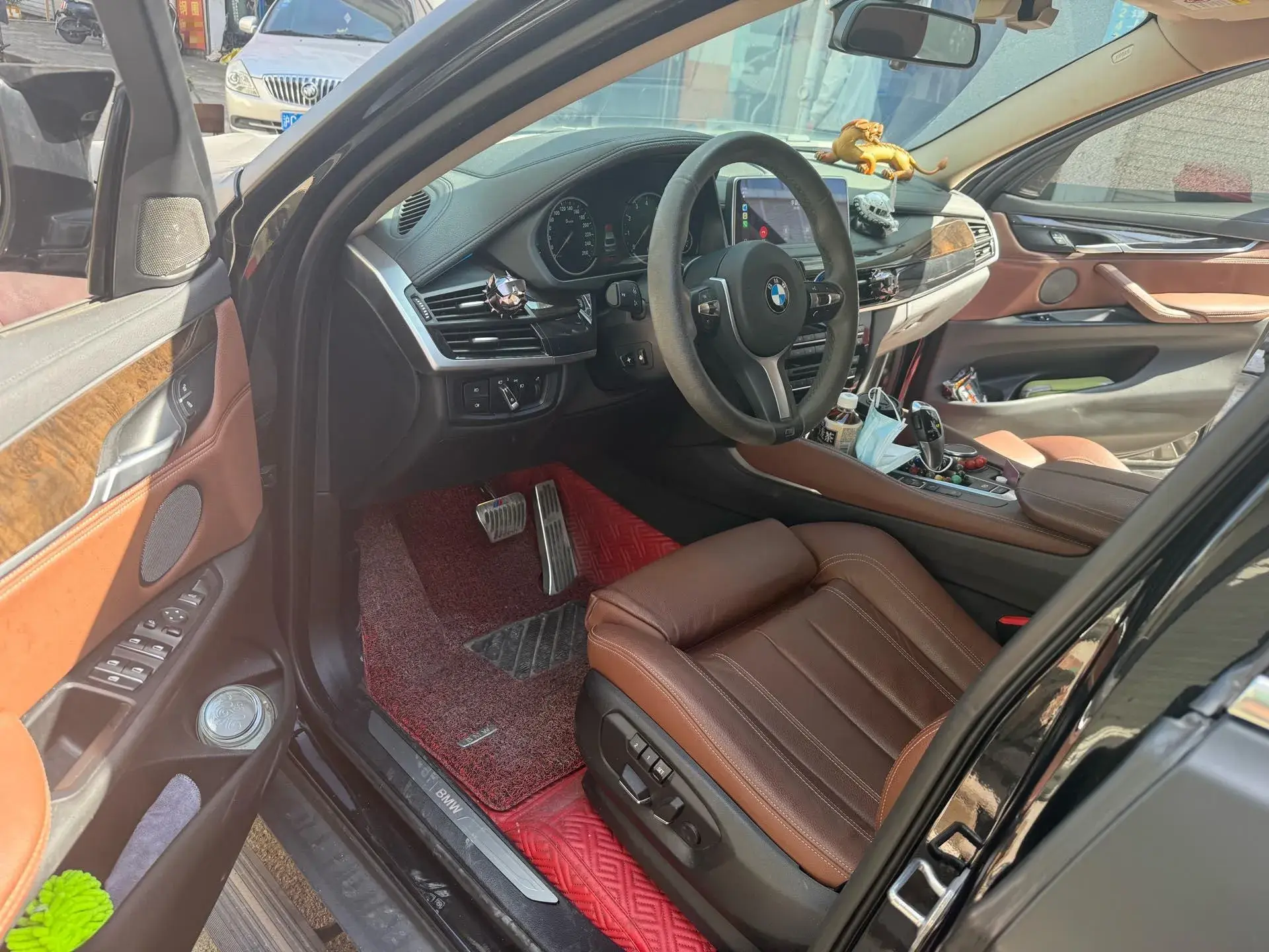 2018 BMW X6 thumbnail 3