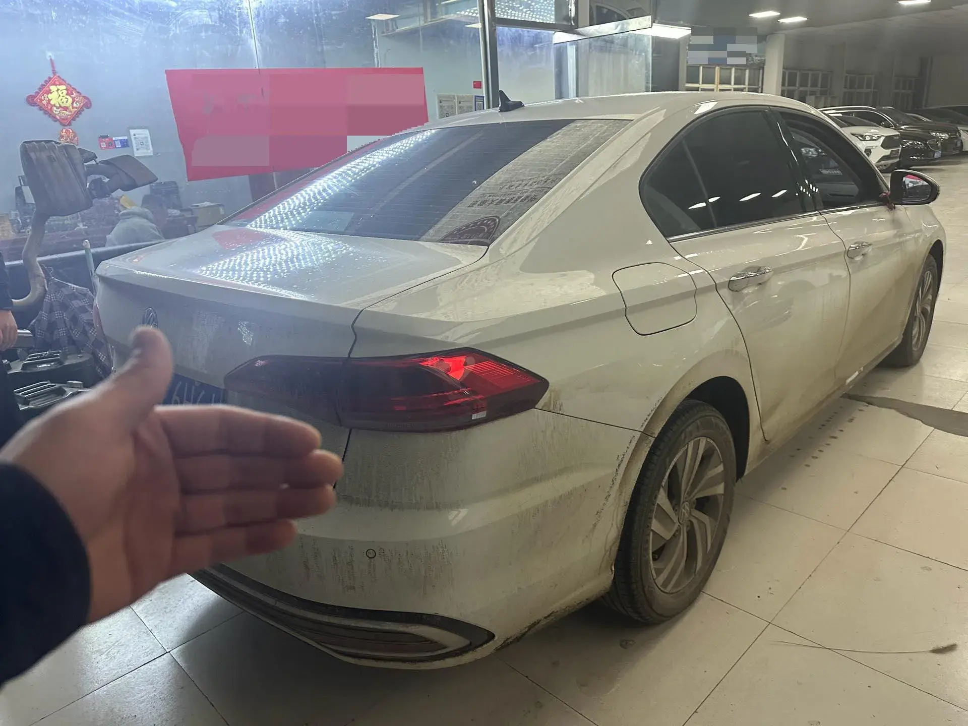 2024 VOLKSWAGEN BORA thumbnail 4