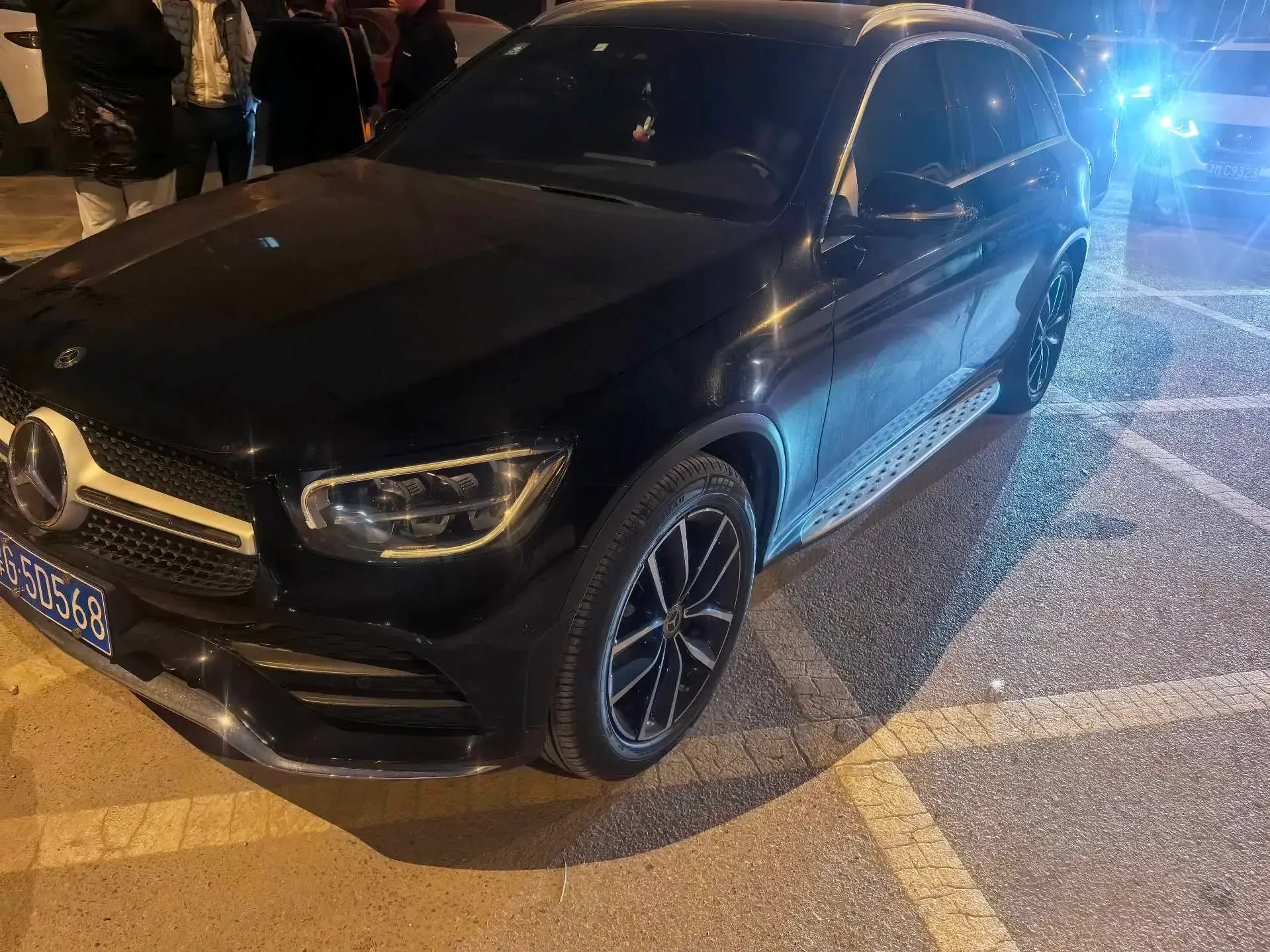 2020 MERCEDES-BENZ GLC view 1