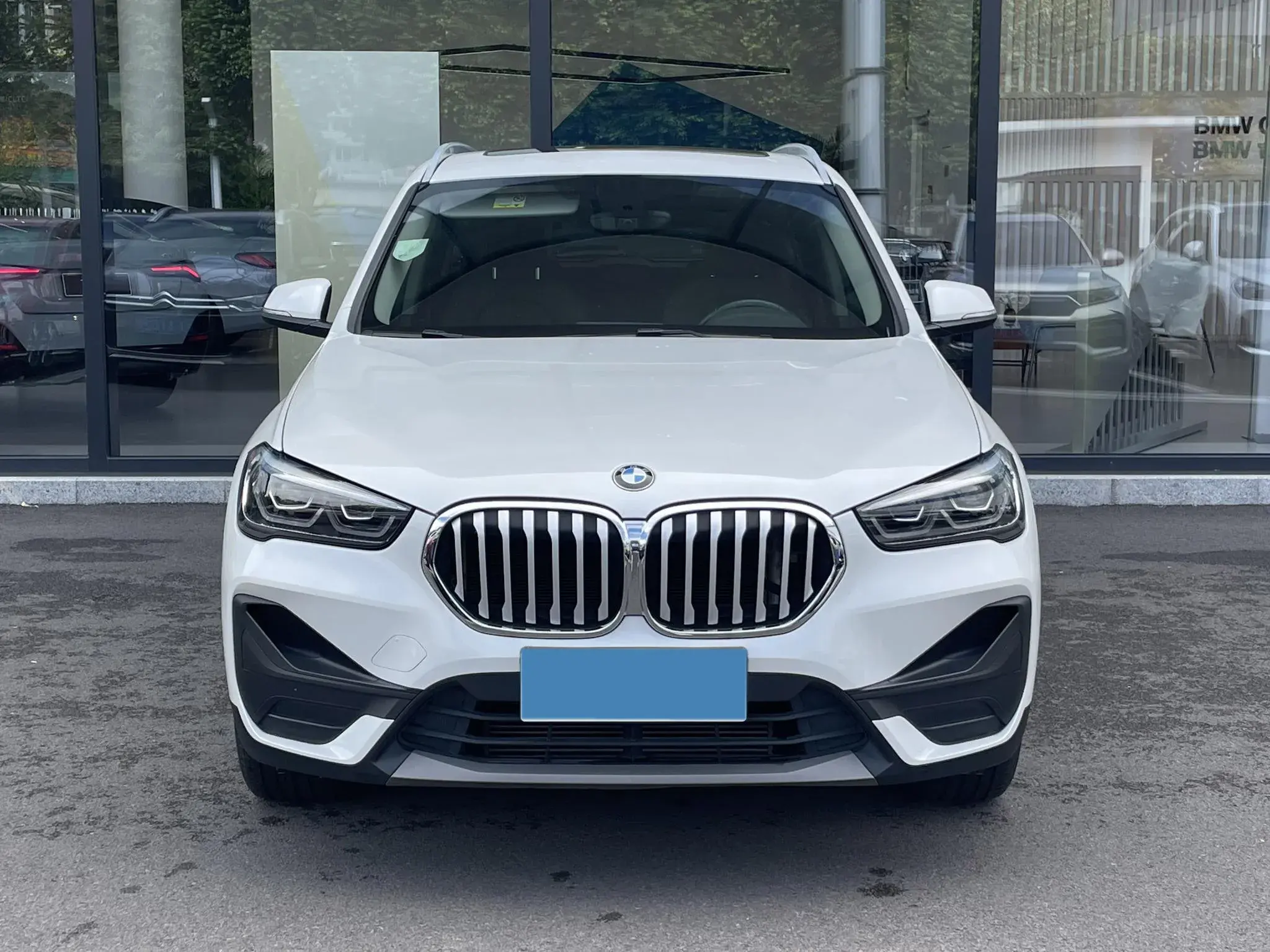 2020 BMW X1 thumbnail 2