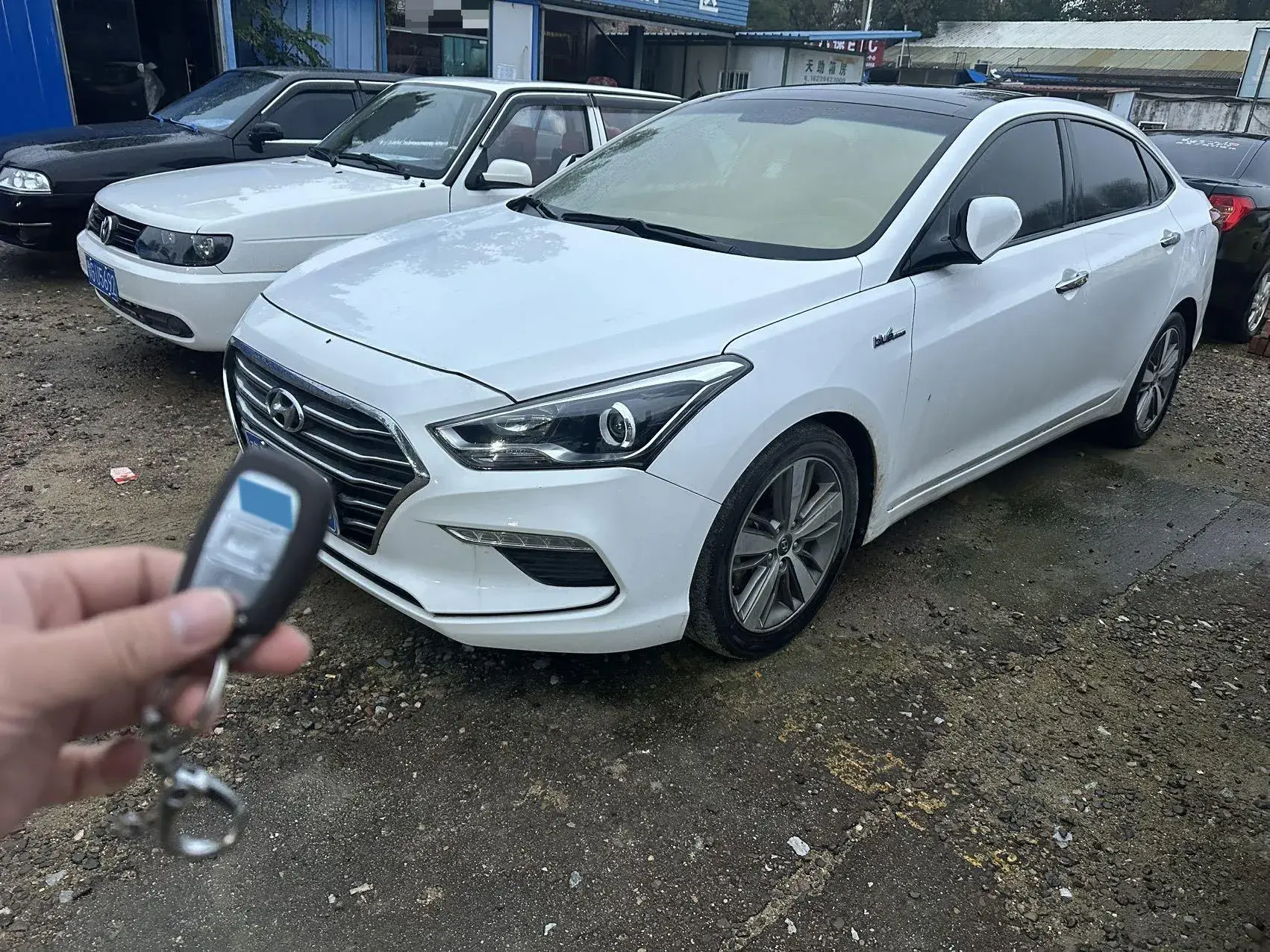 2017 HYUNDAI MISTRA view 1