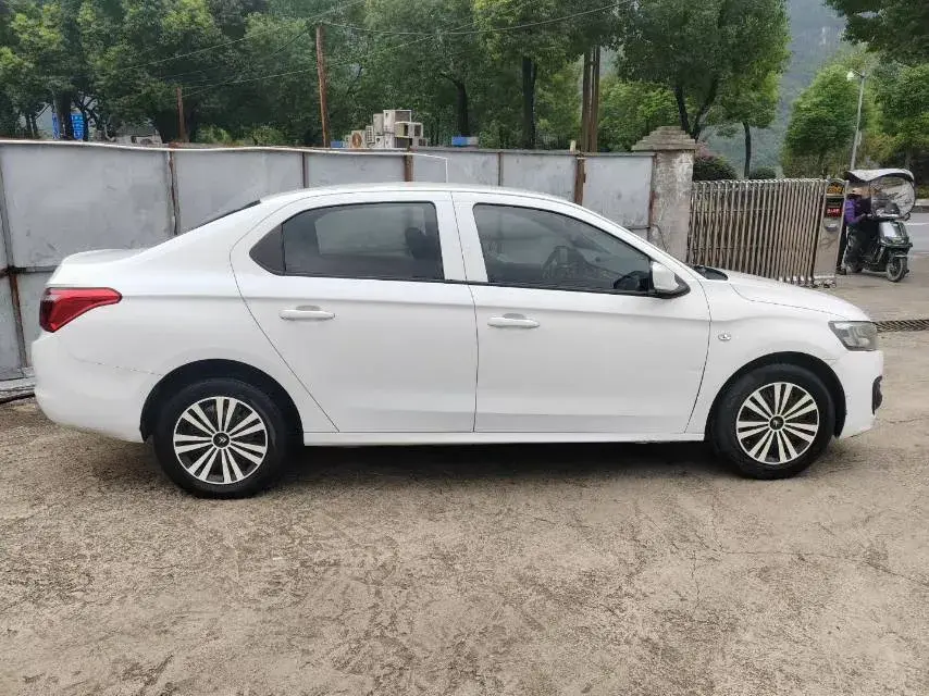 2014 CITROEN ELYSEE thumbnail 2