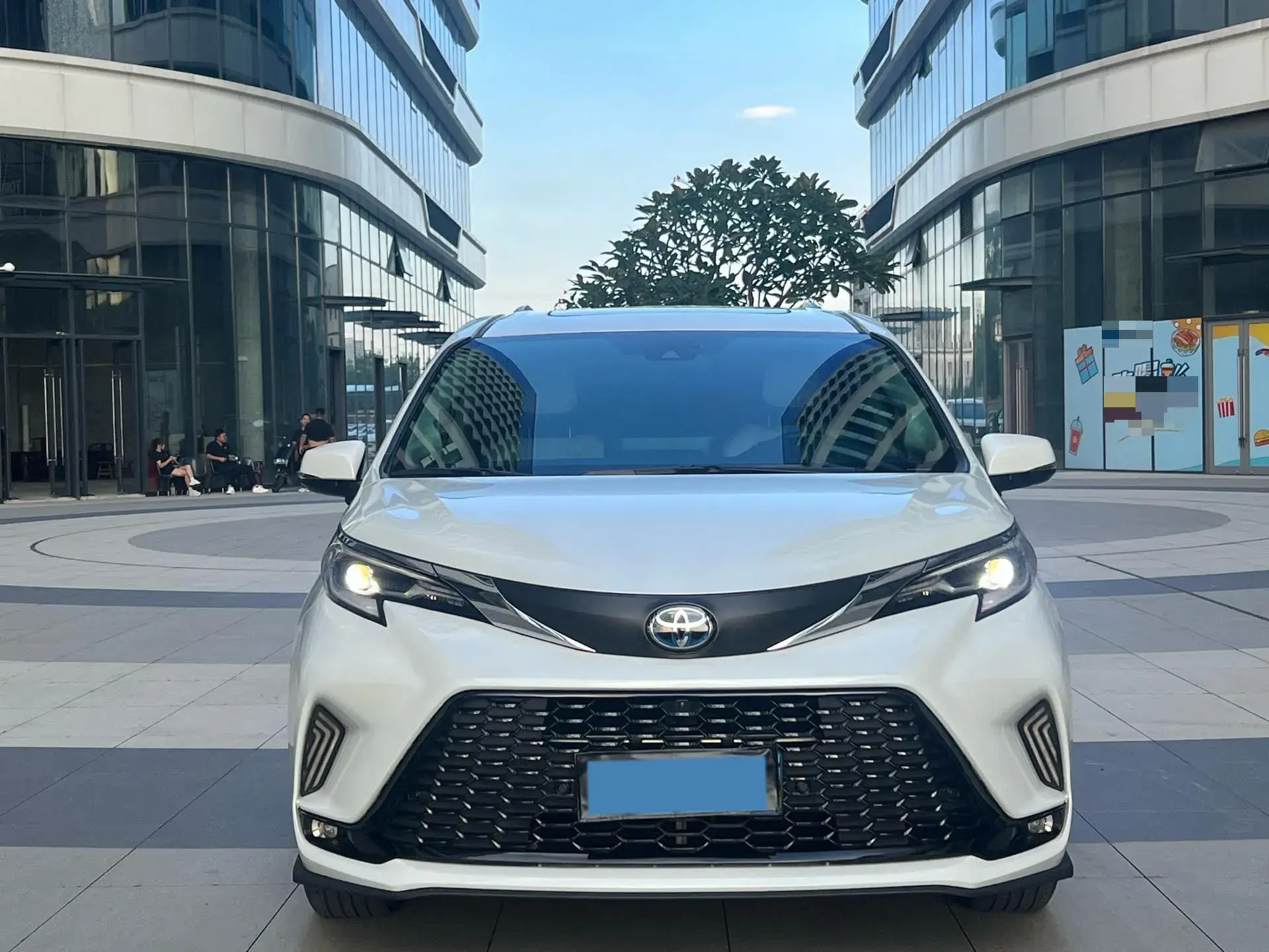 2021 TOYOTA SIENNA thumbnail 2