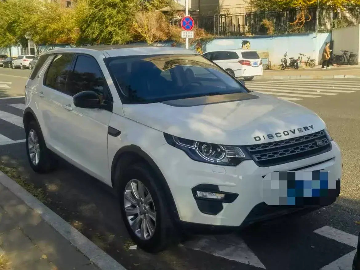 2024 TOYOTA RAV4 thumbnail 4