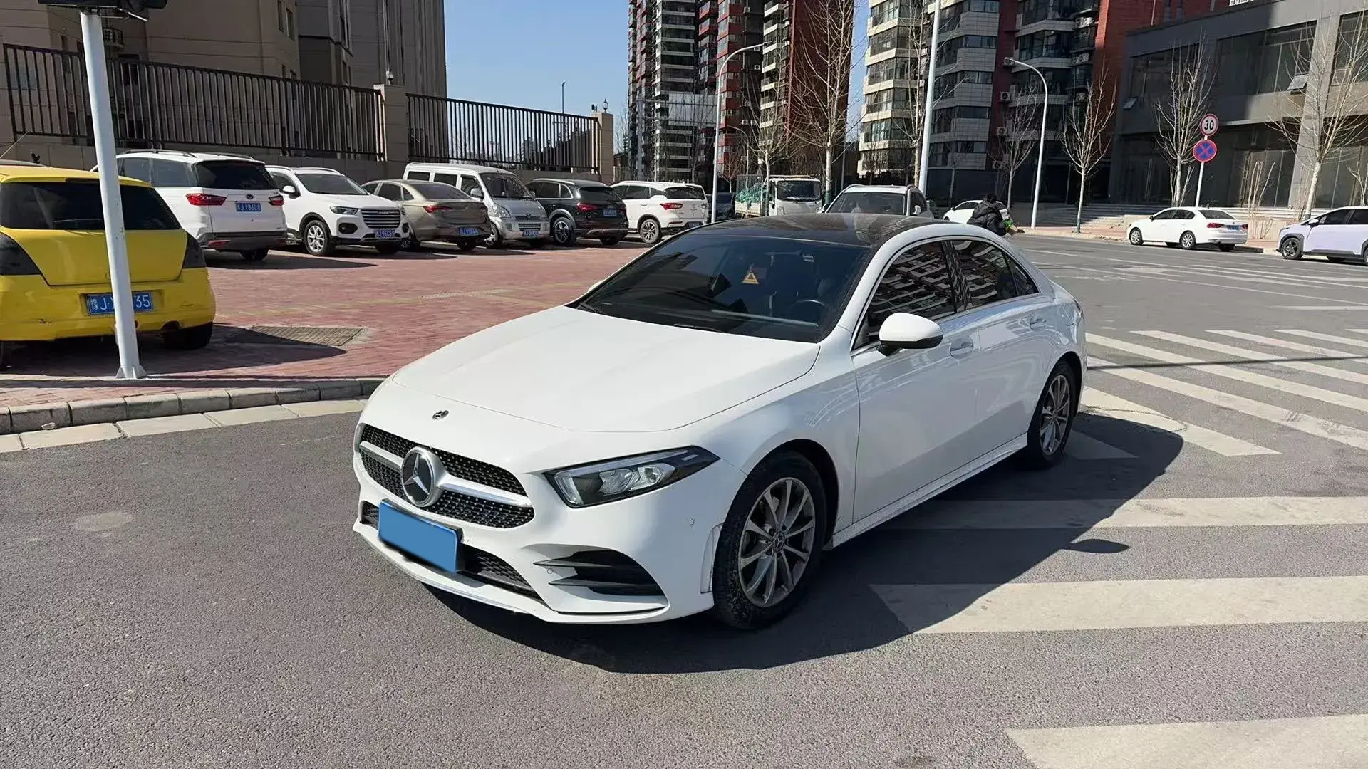 2021 MERCEDES-BENZ A view 1