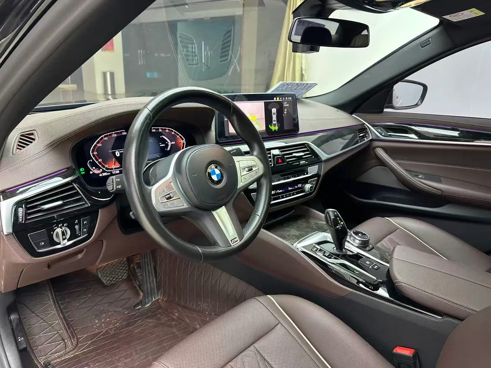 2022 BMW 5 thumbnail 4