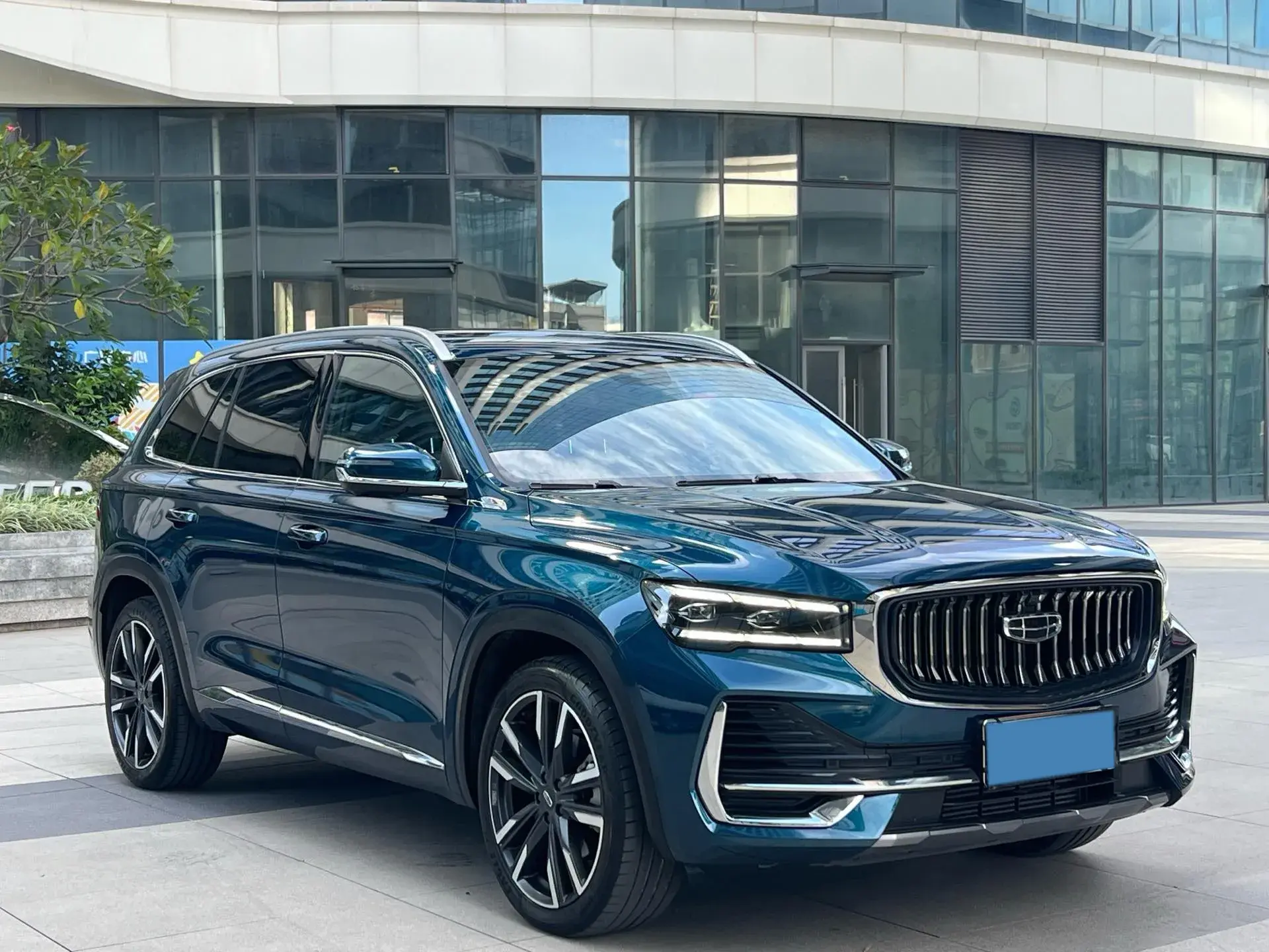 2021 GEELY MONJARO thumbnail 3