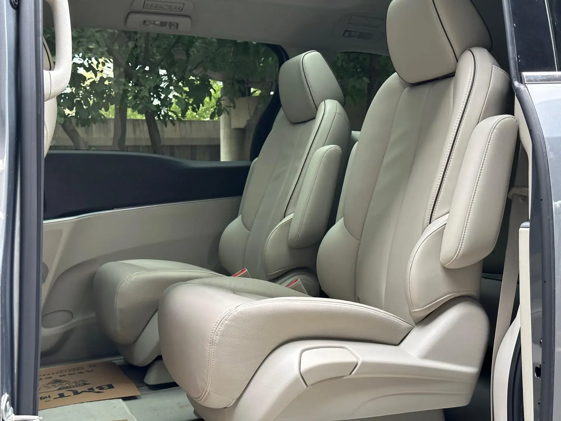 2021 BUICK GL8 thumbnail 4