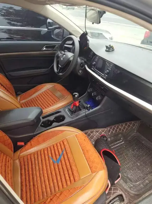 2019 VOLKSWAGEN LAVIDA thumbnail 2