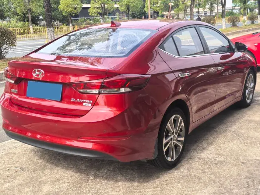 2016 HYUNDAI ELANTRA thumbnail 3