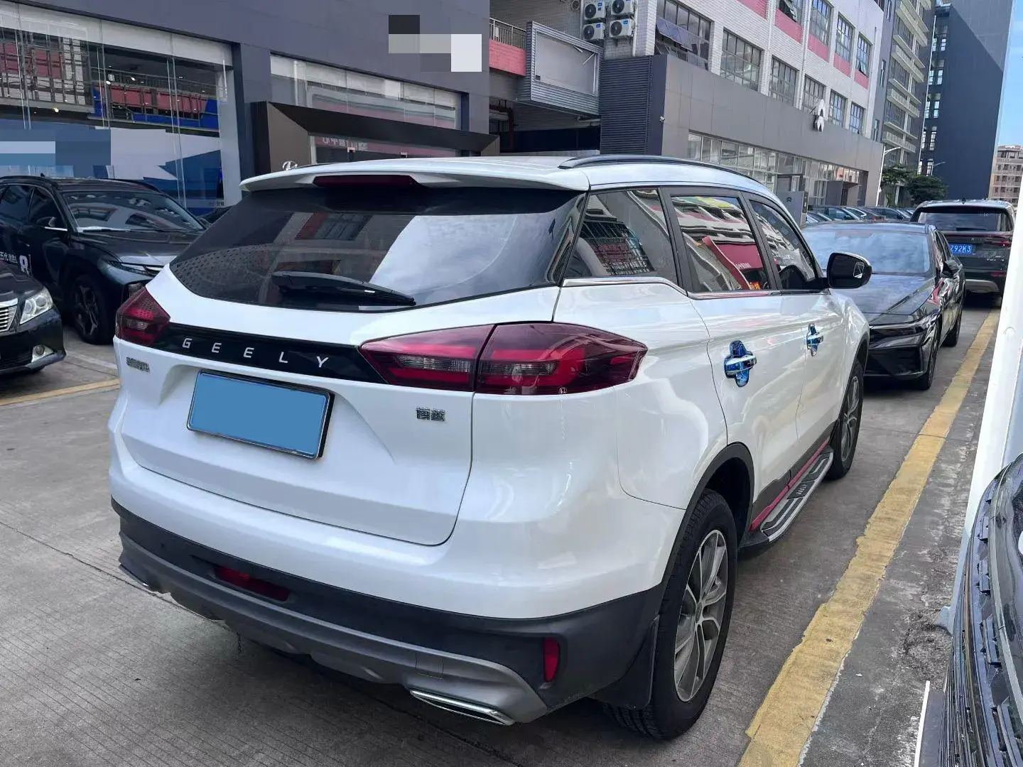 2021 GEELY AZKARRA thumbnail 3