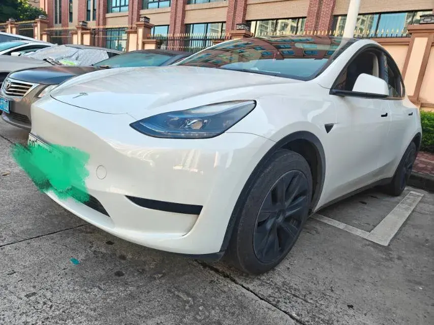 2024 TESLA MODEL view 1