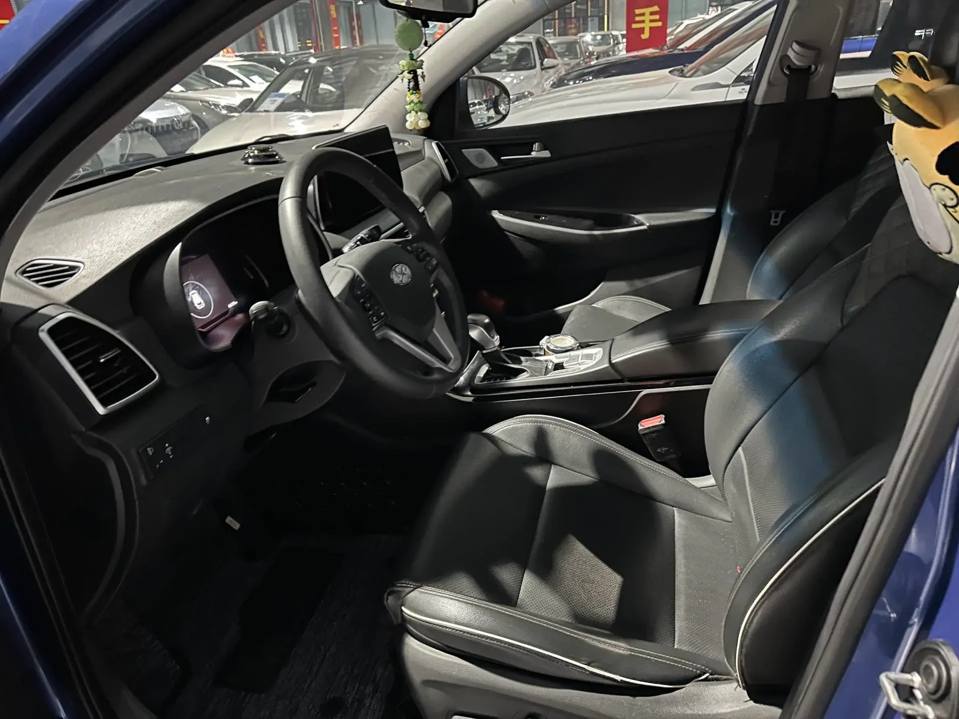 2019 HYUNDAI TUCSON thumbnail 2