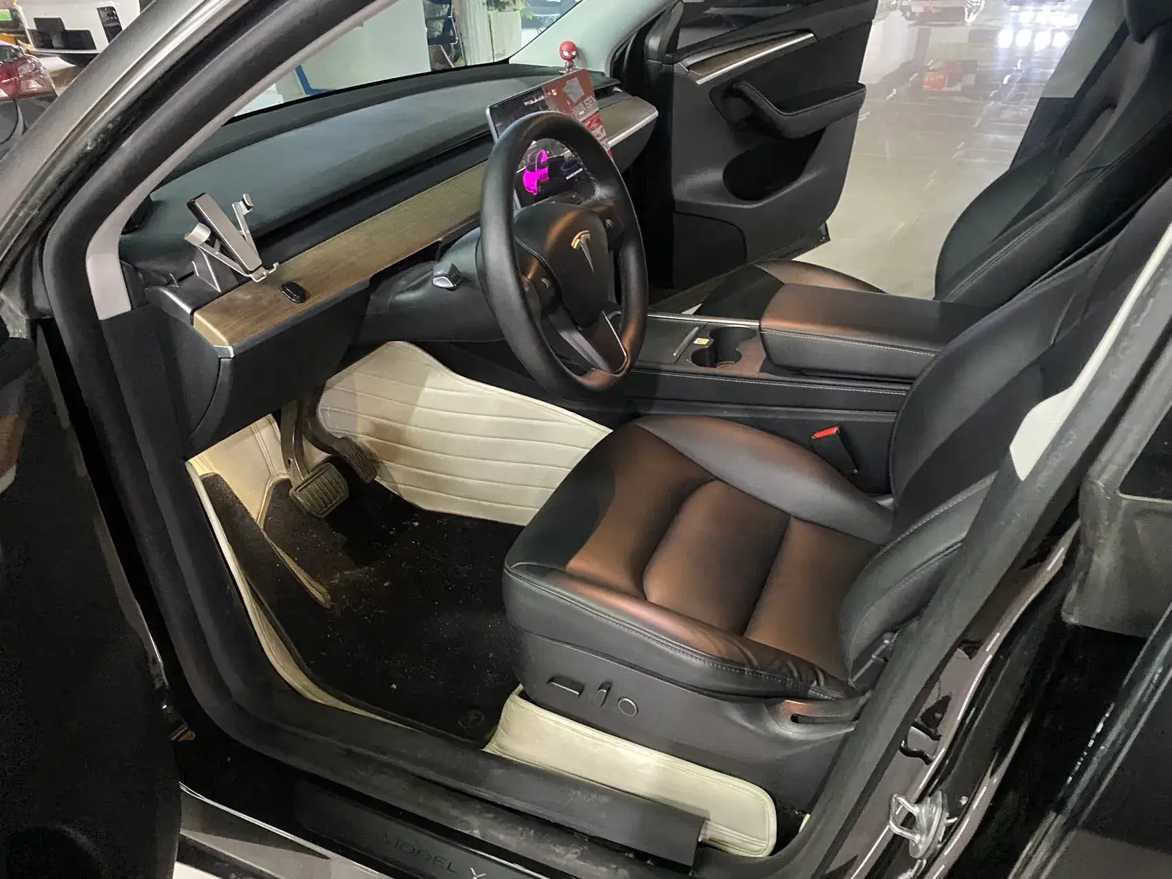 2021 TESLA MODEL thumbnail 3