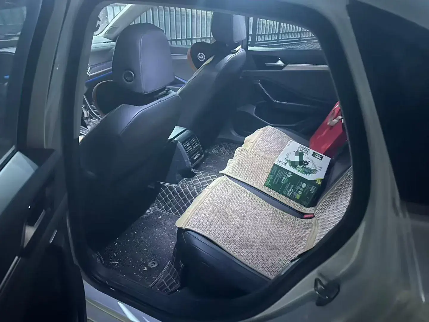 2020 VOLKSWAGEN SAGITAR thumbnail 3