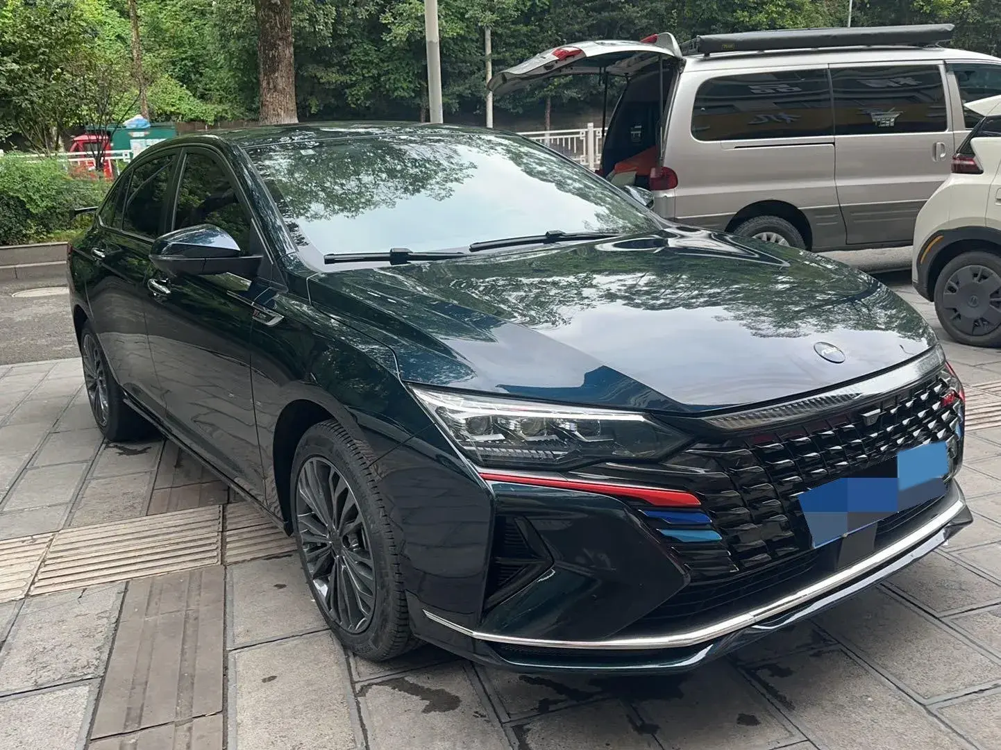 2021 DONGFENG AEOLUS thumbnail 2