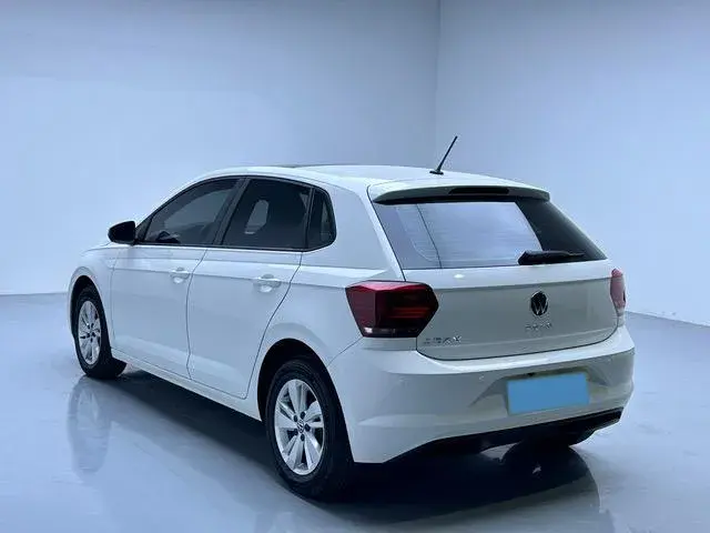 2023 VOLKSWAGEN POLO thumbnail 4