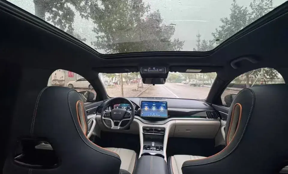 2024 BYD SONG thumbnail 4