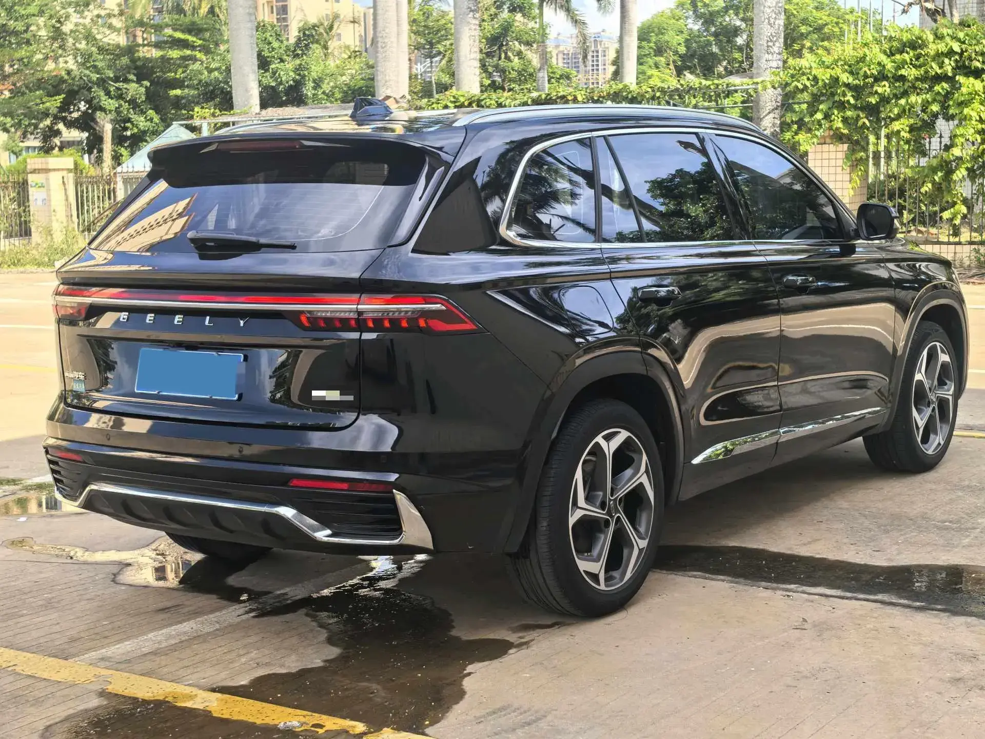 2021 GEELY MONJARO thumbnail 4