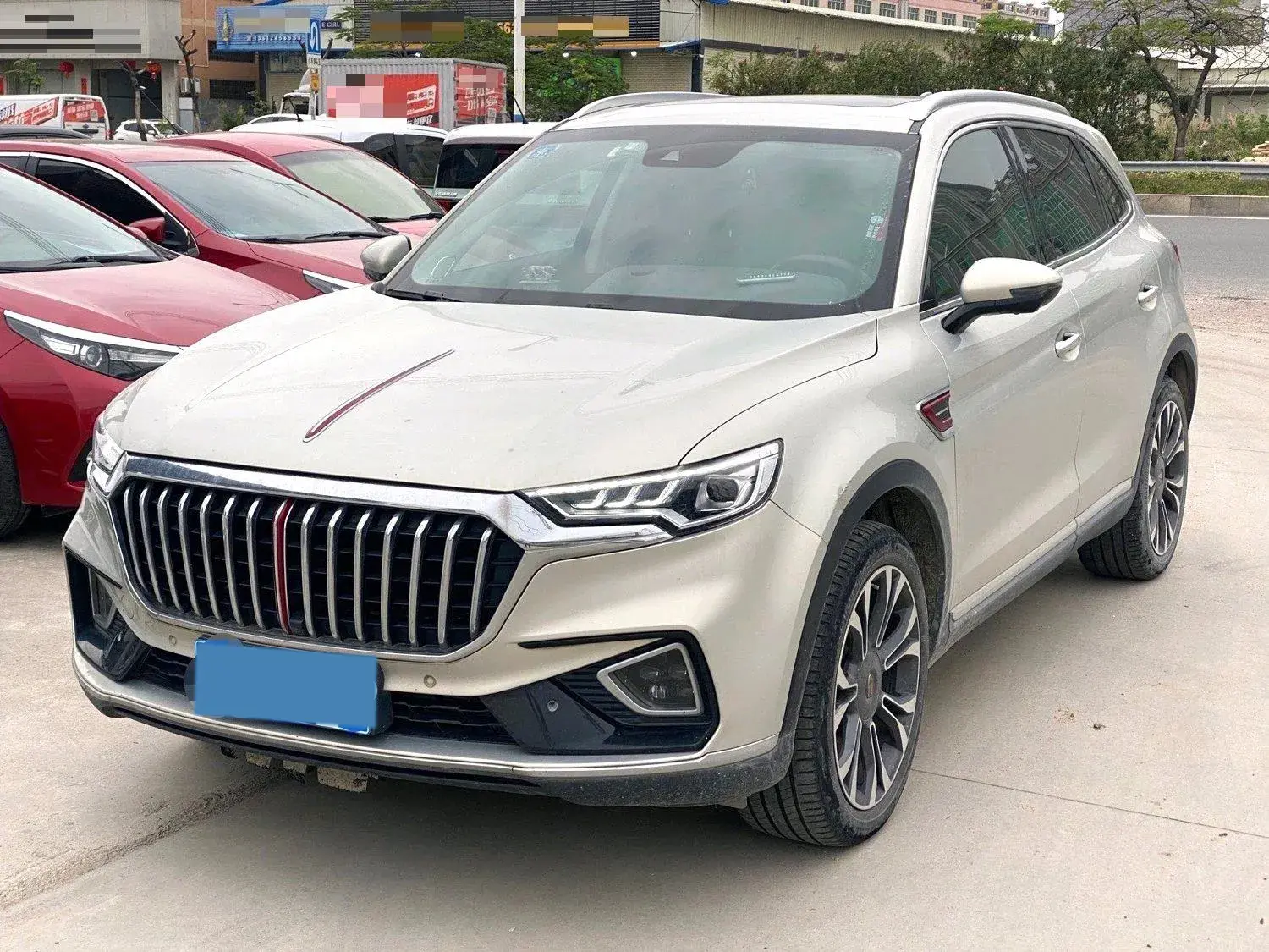 2019 HONGQI HS5 view 1
