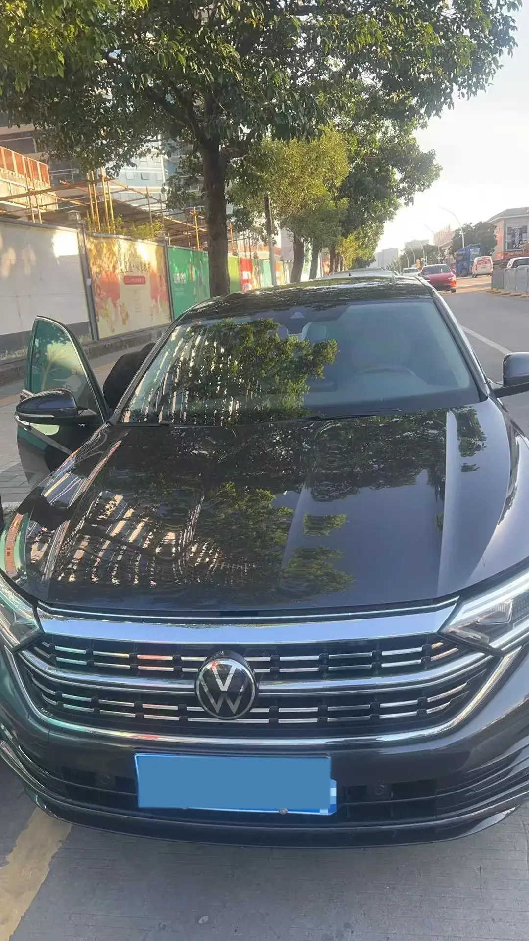 2023 VOLKSWAGEN SAGITAR thumbnail 2