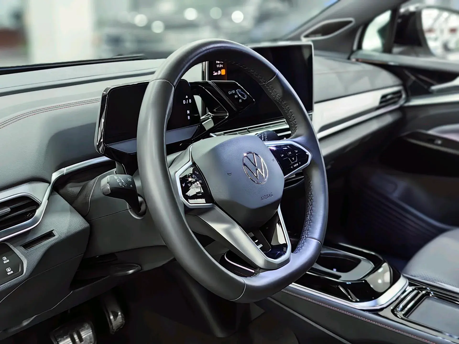 2022 VOLKSWAGEN ID.4 thumbnail 3