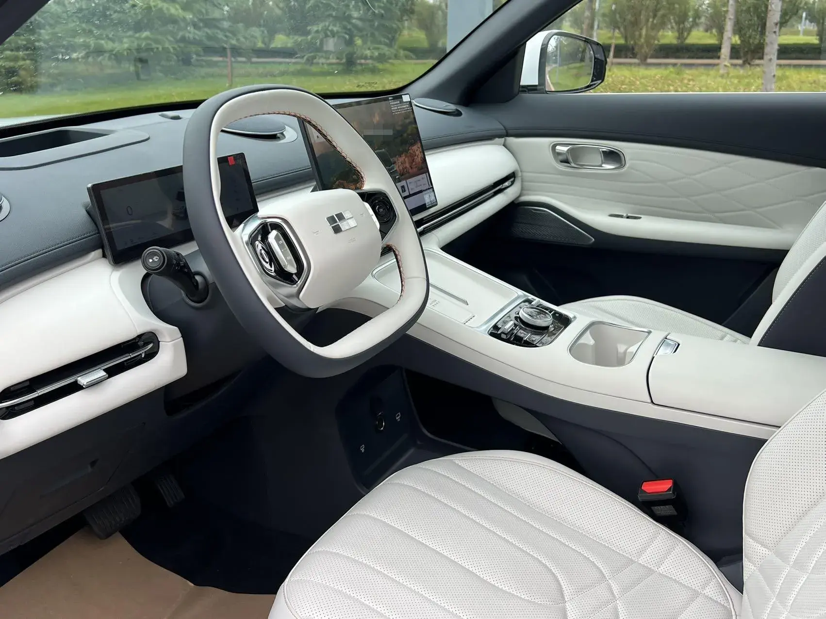 2025 GEELY GALAXY thumbnail 4