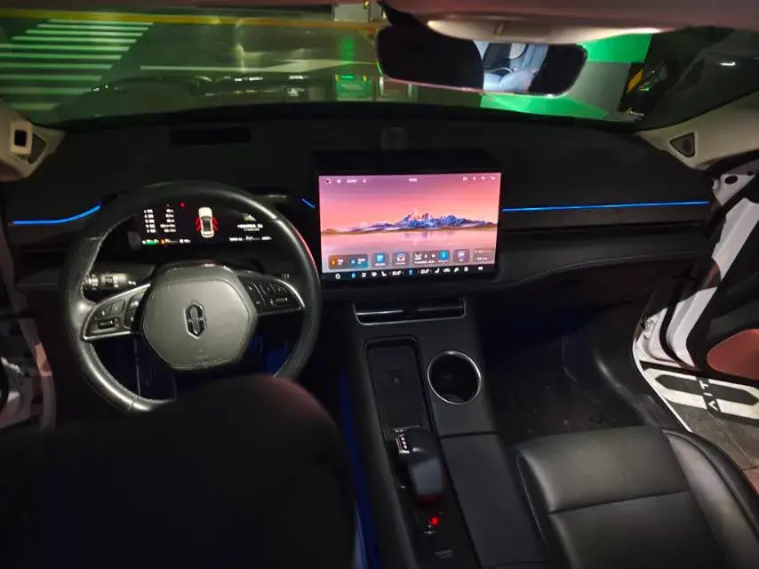 2022 AITO AITO thumbnail 3