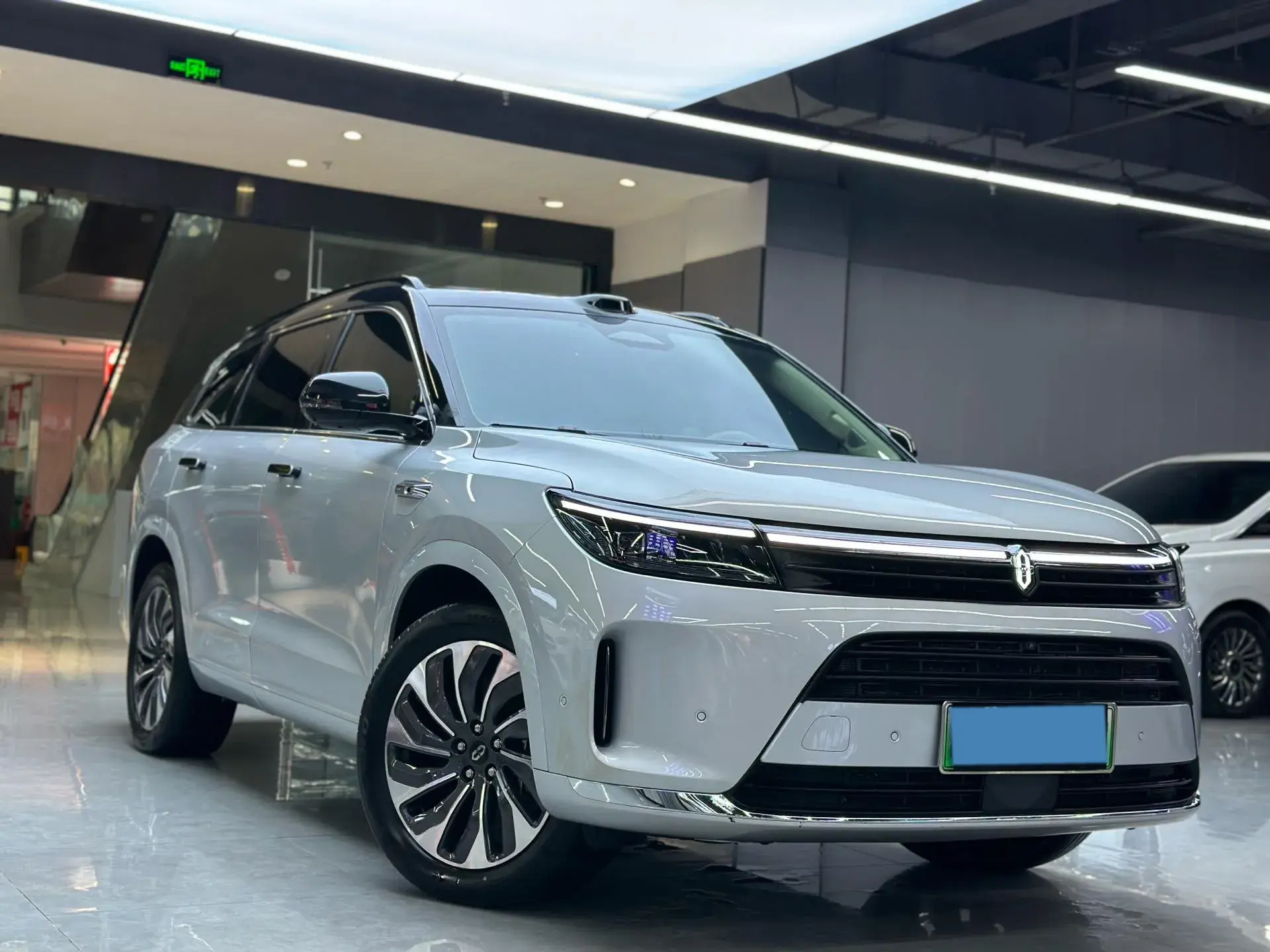 2024 AITO AITO thumbnail 3