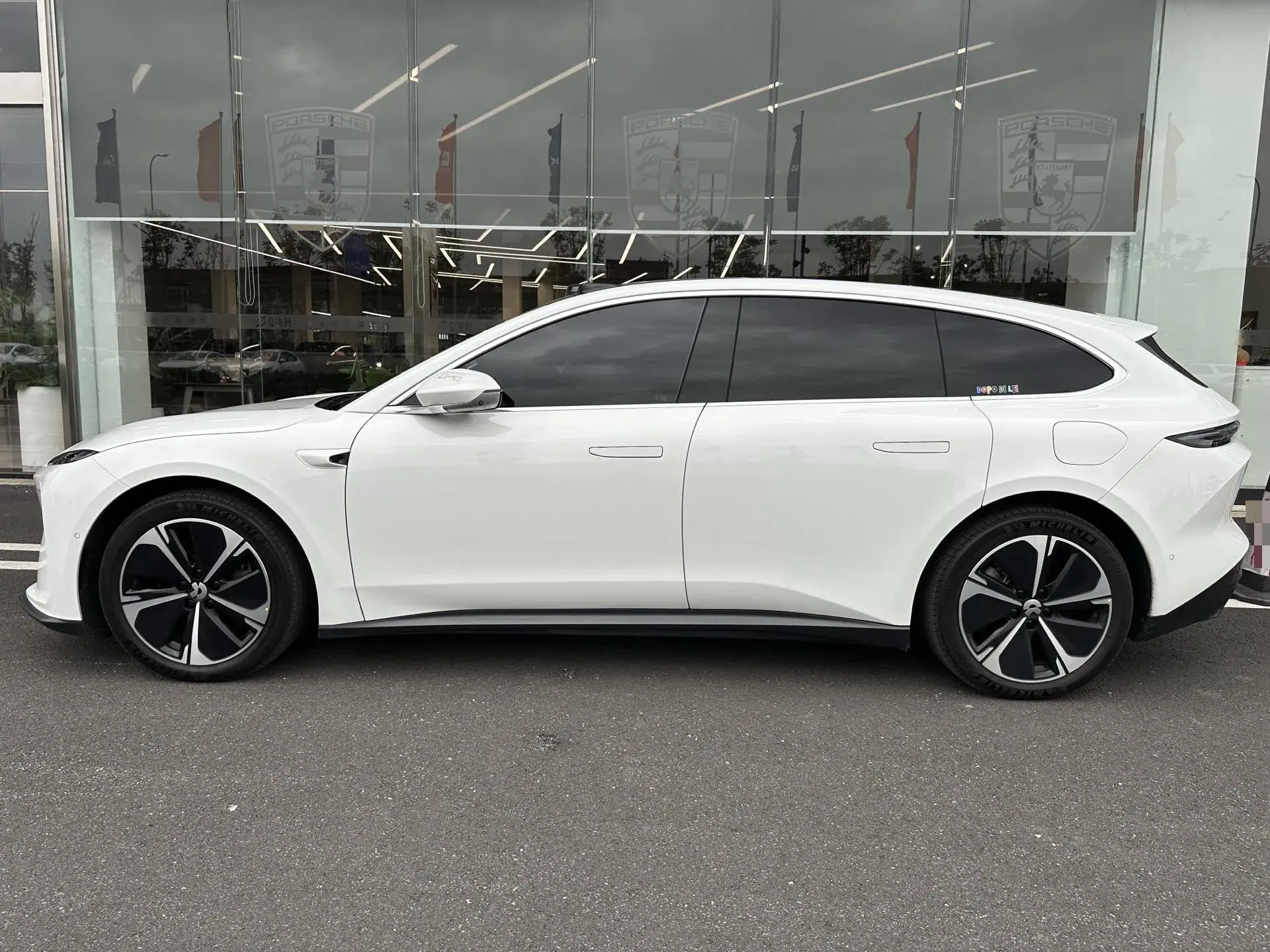 2024 NIO ET5T thumbnail 4