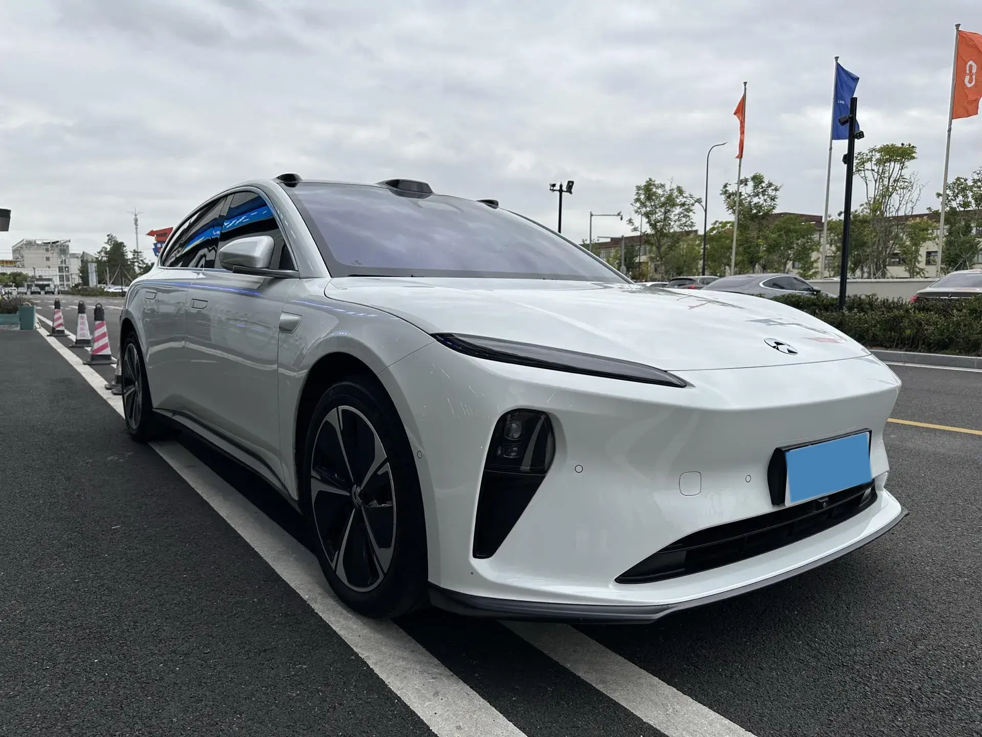 2024 NIO ET5T thumbnail 3