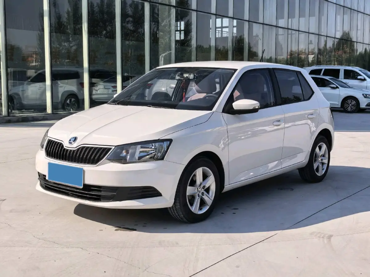 2017 Skoda Fabia 1.4L 90HP L4 6AT