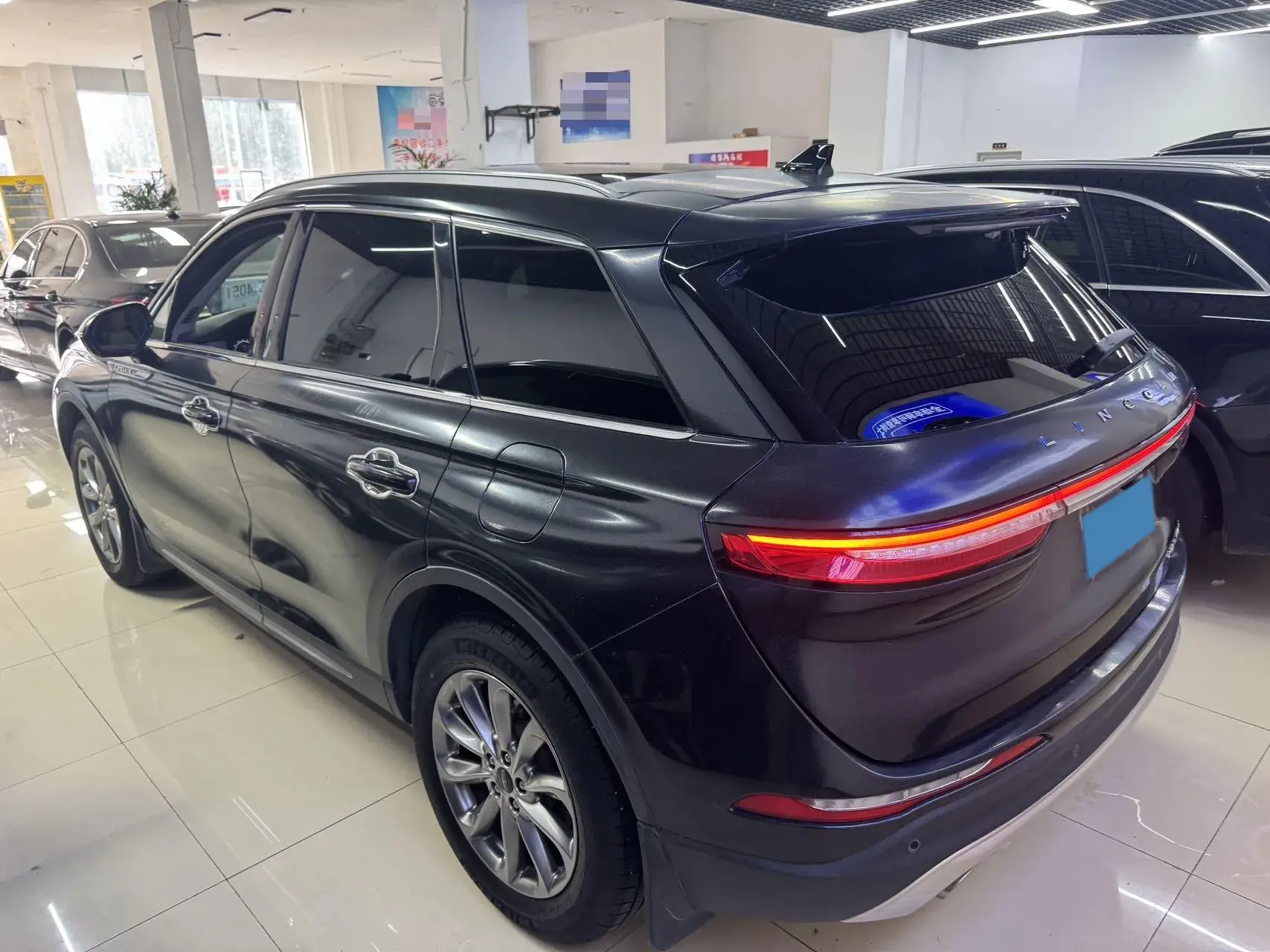 2021 LINCOLN CORSAIR thumbnail 4