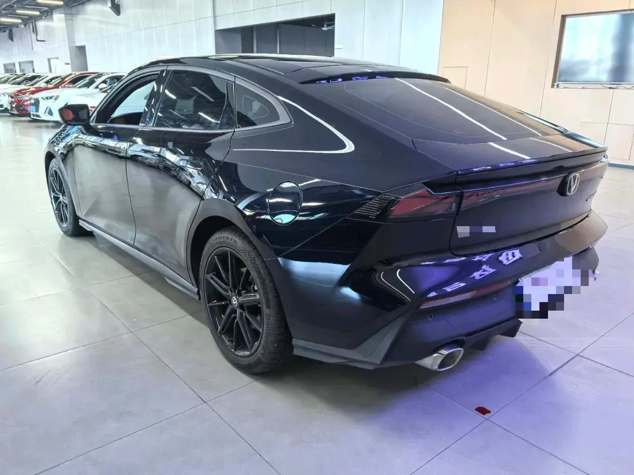 2022 CHANGAN UNI-V thumbnail 3