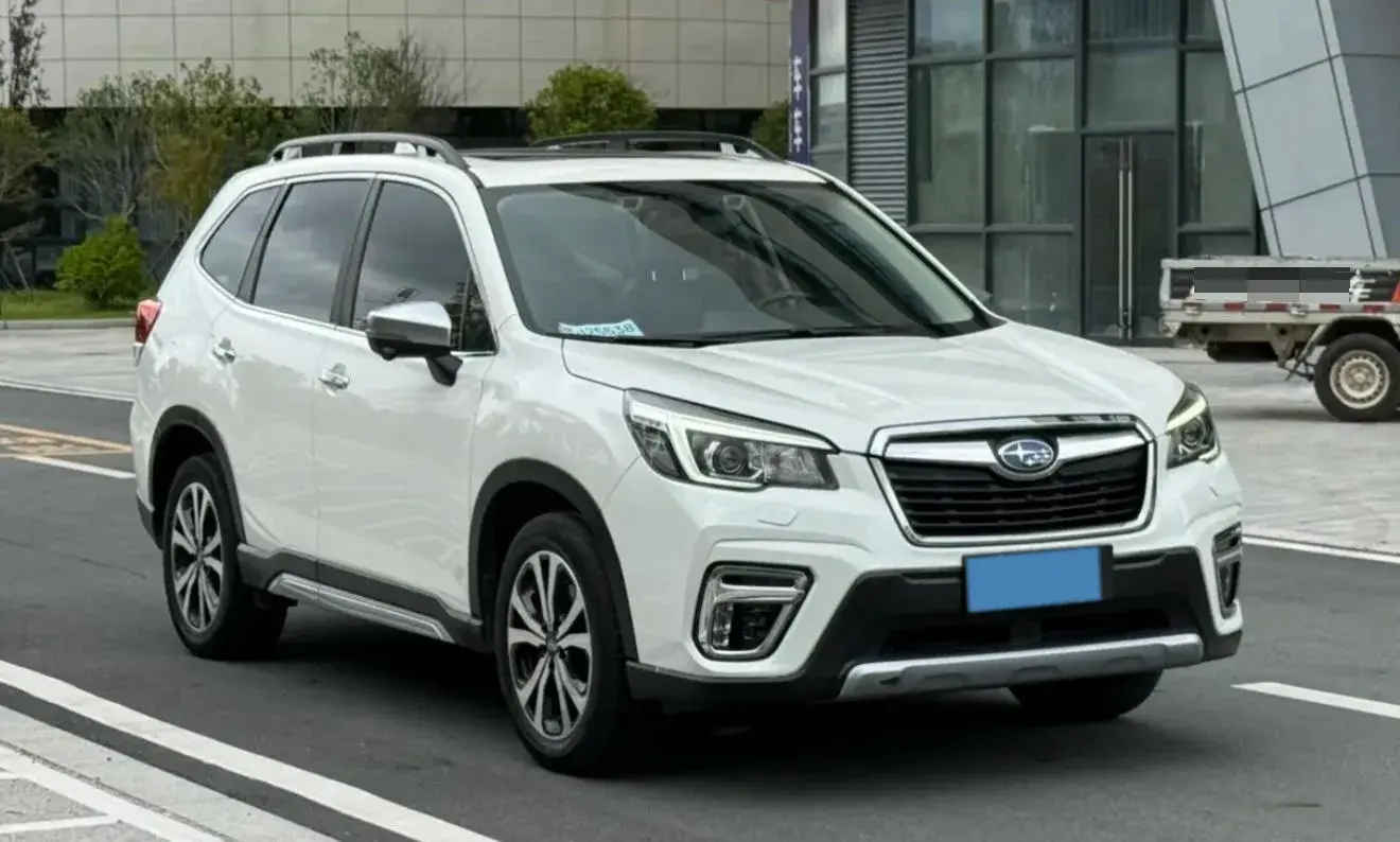 2021 SUBARU FORESTER thumbnail 2