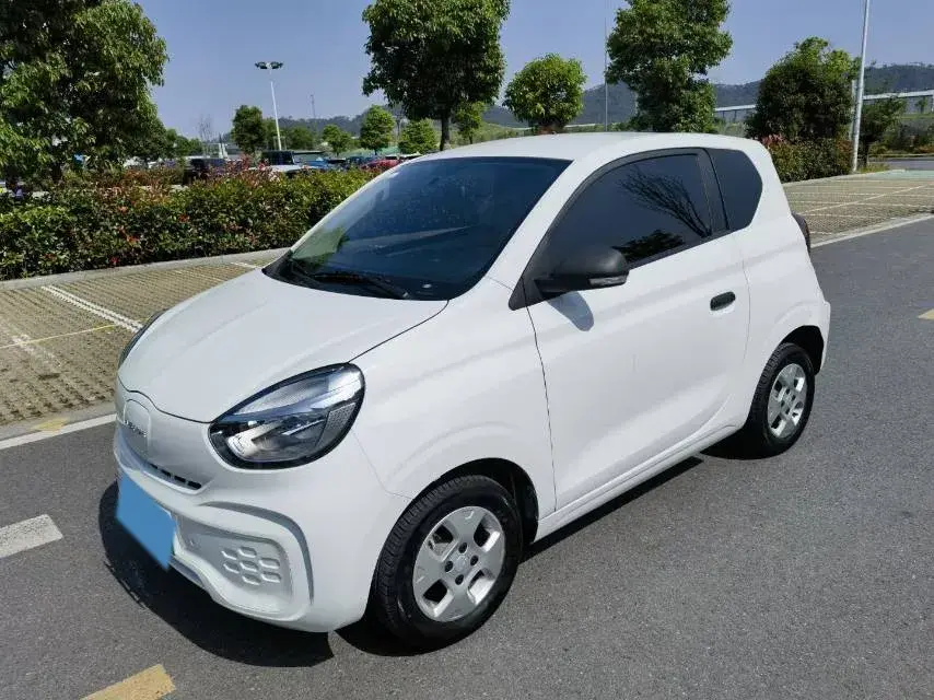 2021 ROEWE CLEVER view 1