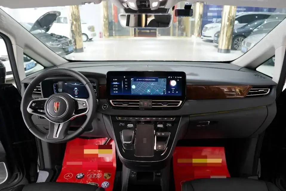 2023 HONGQI HQ9 thumbnail 4